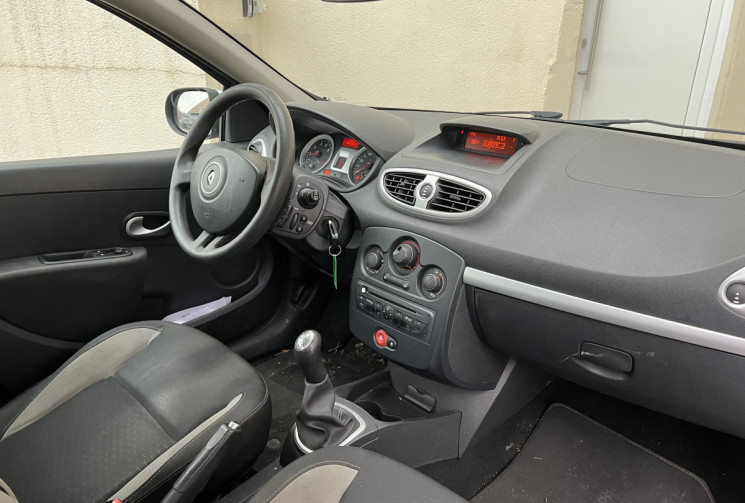 RENAULT CLIO 3 Phase 2 1.2 i eco2 75 CH