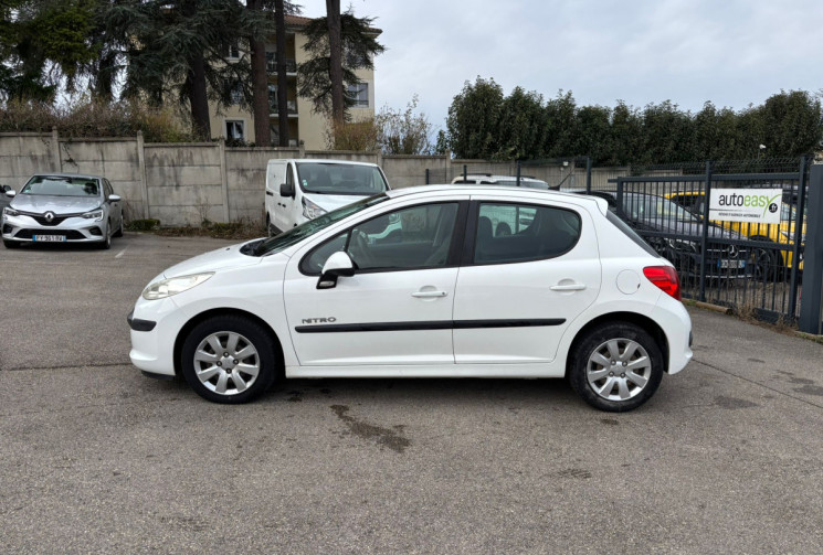 PEUGEOT 207 1.4 / Trendy /  88 ch  Clim DISTRIB OK