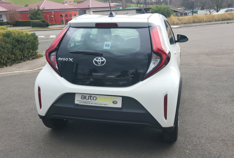 TOYOTA AYGO X 1.0 72CH Active business S-cvt (boite auto)