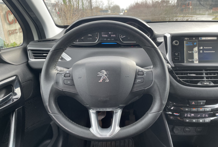 PEUGEOT 208 BUSINESS PACK 1.4 HDi FAP 68 cv * Bluetooth * Radar de recul * Distribution OK 