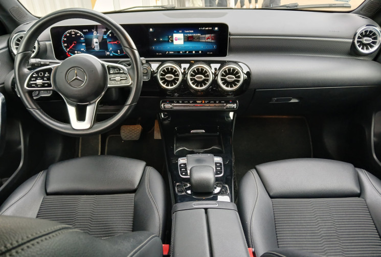 MERCEDES CLASSE A 180 D Hatchback 116CV PROGRESSIVE LINE 