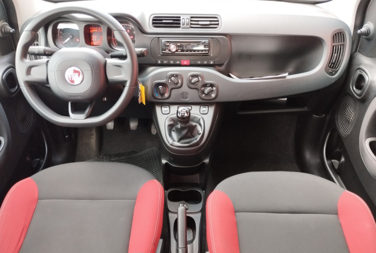 FIAT PANDA III 1.2 69 S&S BVM5 Ligue 1 Conforama / 1° main / Entretien Fiat