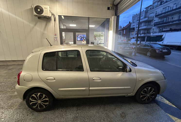 RENAULT CLIO II CAMPUS 1.2 75