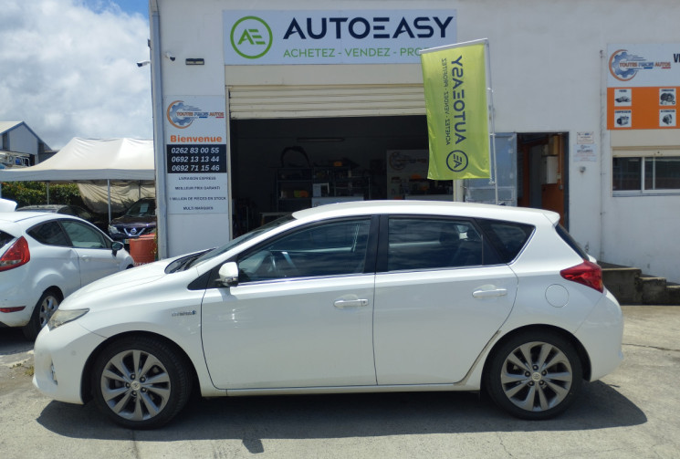 Toyota AURIS 1.8 HSD DYNAMIC 136 HYBRIDE