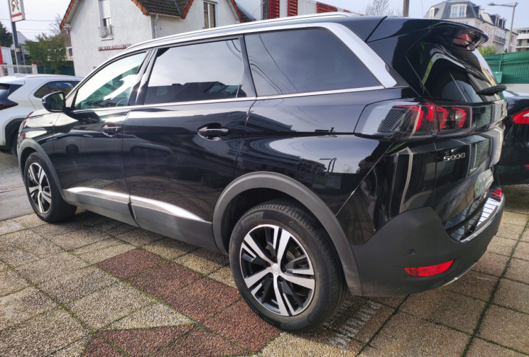 Peugeot 5008 1.6 THP EAT8  180 cv GT / 1ère main / Suivi Peugeot 