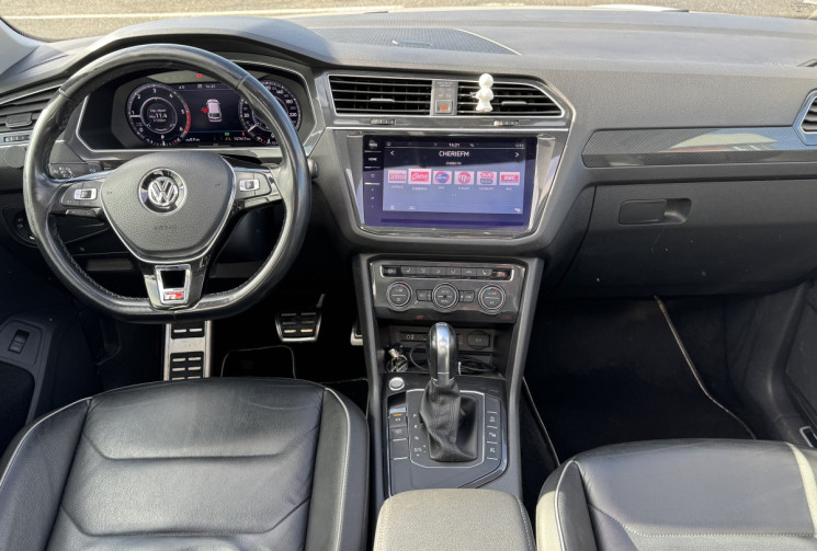 Volkswagen Tiguan II 2.0 TDi 150ch Carat R-LINE DSG7 / TOIT OUVRANT / SIEGE CHAUFFANT / CARPLAY