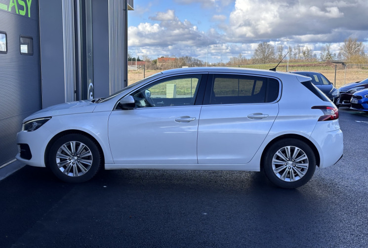 PEUGEOT 308 II Allure 2.0 BlueHDi 150 cv BVA - Attelage/ caméra