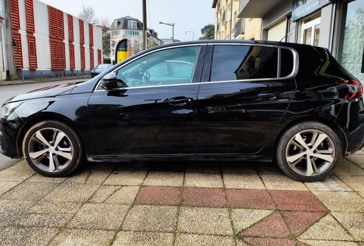 Peugeot 308 II PHASE 2 / 1.2 EAT8 130 cv Gt Line 