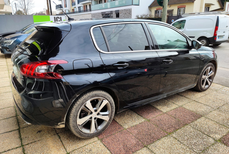 Peugeot 308 II PHASE 2 / 1.2 EAT8 130 cv Gt Line 