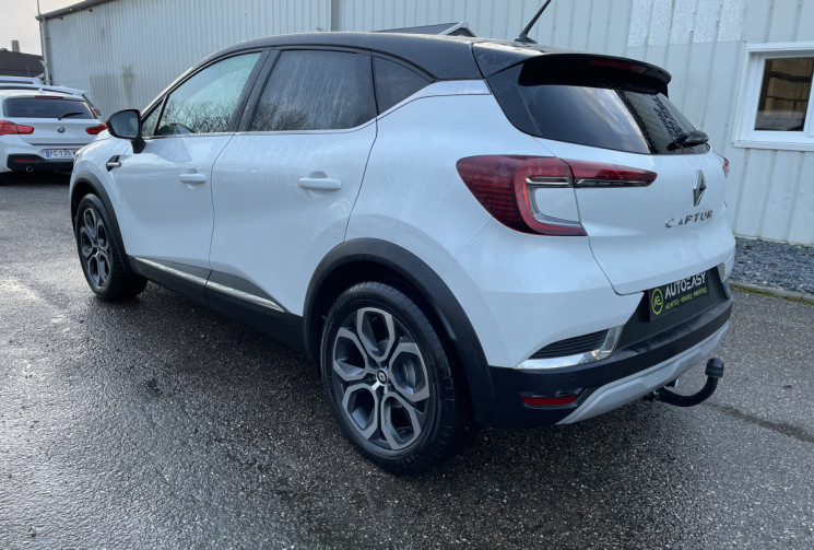 RENAULT CAPTUR 1.3 TCe mild hybrid 140 ch Techno / 18400 km / 1ERE Main/ Attelage