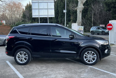 Ford Kuga 1.5 EcoBoost 120 Titanium 4x2 / Attelage / Carplay / Caméra / Keyless / Hayon Electrique