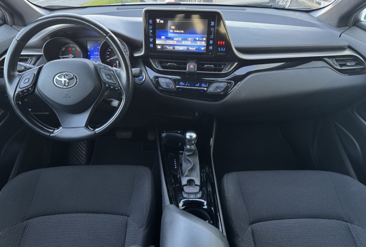 TOYOTA C-HR 122H DESIGN 2WD E-CVT RC18