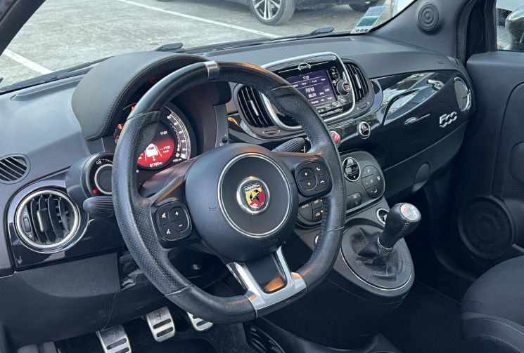 ABARTH 500 595 1.4 Turbo T-jet 145 / 1ère Main / Toit Ouvrant / Xénon / Distribution OK / Radars AR 