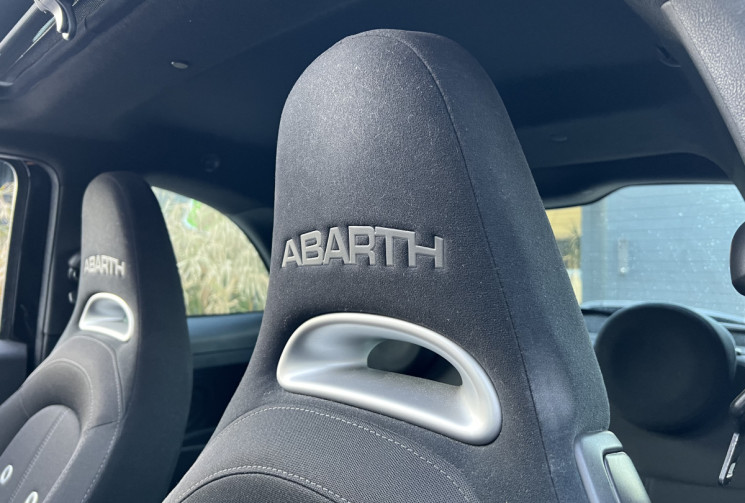 ABARTH 500 595 1.4 Turbo T-jet 145 / 1ère Main / Toit Ouvrant / Xénon / Distribution OK / Radars AR 