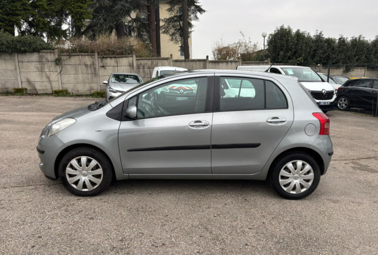 TOYOTA YARIS  1.3 VVT-i Sol 87 CH CLIM