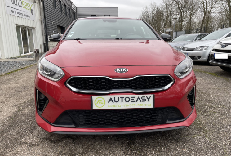 KIA Ceed 1.6 CRDI 115 ch GT Line /AFIL/Apple CarPlay-Android Auto/Charge à induction/Caméra