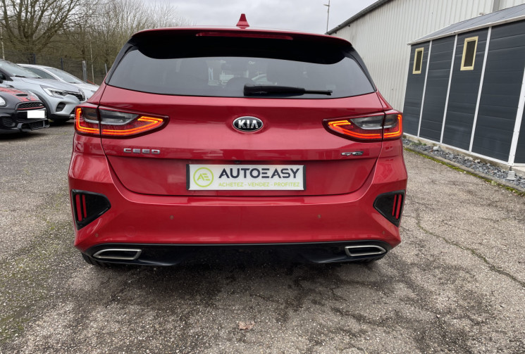 KIA Ceed 1.6 CRDI 115 ch GT Line /AFIL/Apple CarPlay-Android Auto/Charge à induction/Caméra