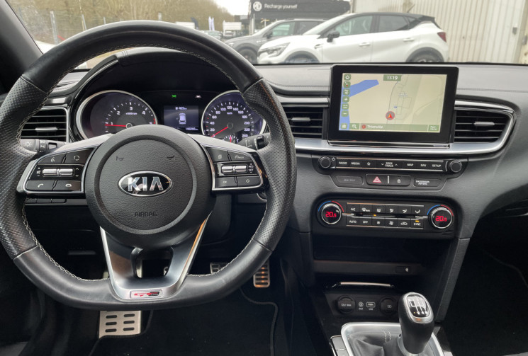 KIA Ceed 1.6 CRDI 115 ch GT Line /AFIL/Apple CarPlay-Android Auto/Charge à induction/Caméra