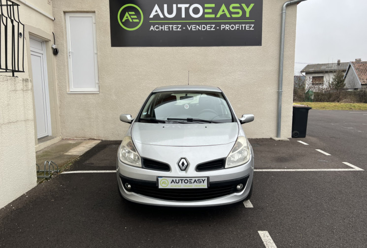 RENAULT CLIO 3  1.6 i  110 CH