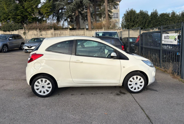 Ford KA 1.2 Ambiente 70 CH / CLIM