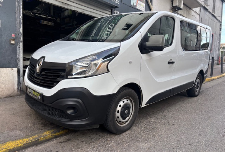 RENAULT TRAFIC III Combi L1 1.6dCi 125 cv 9 places origine France 2eme main / RADAR / BLUETOOTH 