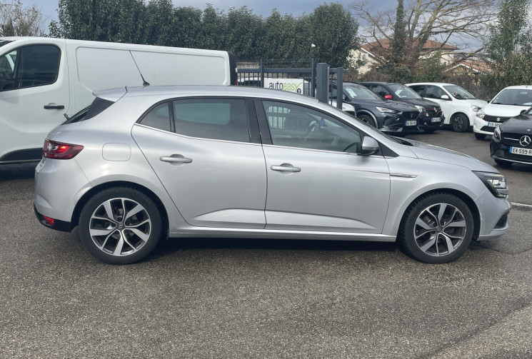 RENAULT MEGANE IV / 130 CH / INTENS