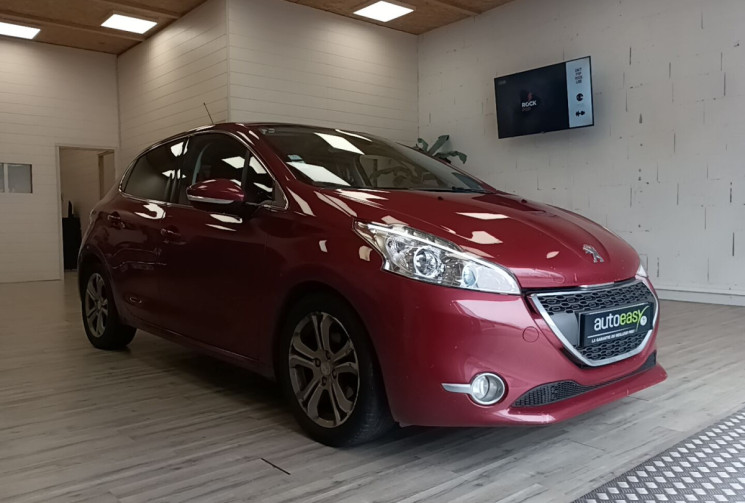 Peugeot 208 208 1.6 e-HDi FAP Allure 5 portes 92 CV