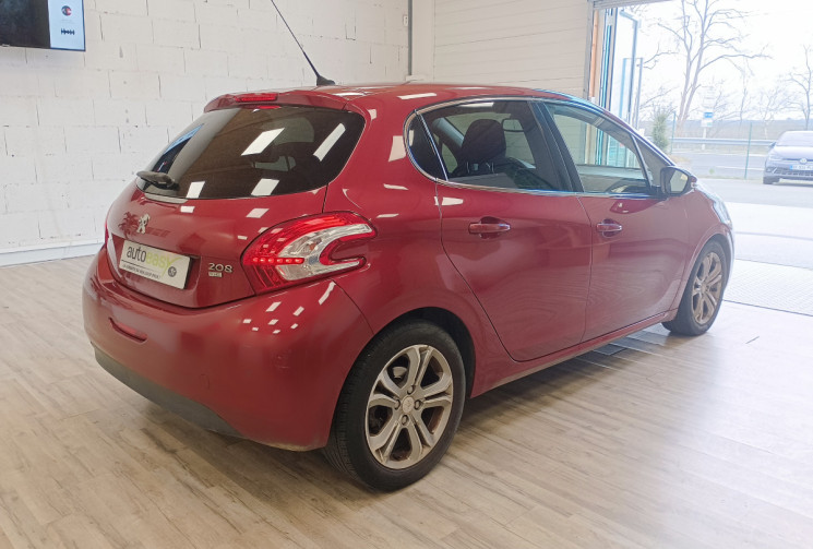 Peugeot 208 208 1.6 e-HDi FAP Allure 5 portes 92 CV