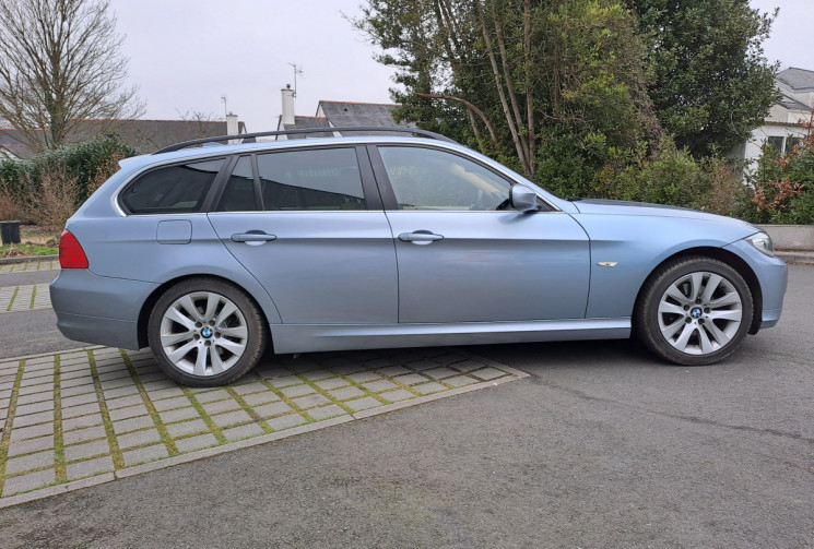 BMW SERIE 3 TOURING 325i Confort cuir beige / Sièges électriques chauffants