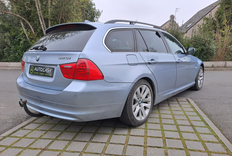 BMW SERIE 3 TOURING 325i Confort cuir beige / Sièges électriques chauffants