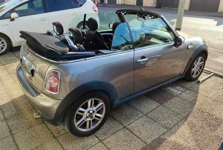 Mini MINI CABRIOLET 2 (R57) Cooper D 2.0 D 16V 112 cv Boîte auto