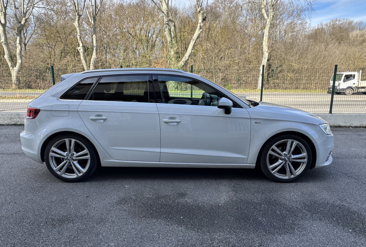 AUDI A3 SPORTBACK S-line 1.4 TFSi 122 ch / Xenon / Sieges chauffants / Carnet d'entretien / Garantie