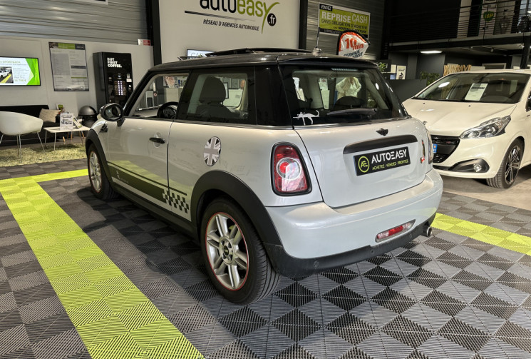 MINI Cooper 1.6 i 122 CH Pack Chili TOIT OUVRANT