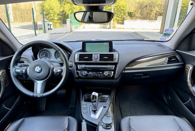 BMW Série 1 125i F21 LCI 218 ch Urban Chic BVA8 / Volant M Sport / Camera / Entretien BMW / 