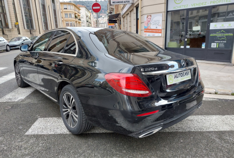 MERCEDES CLASSE E 220 D 197 CH AVANTGARDE LINE 9G TRONIC  TOIT OUVRANT CAMERA 360°