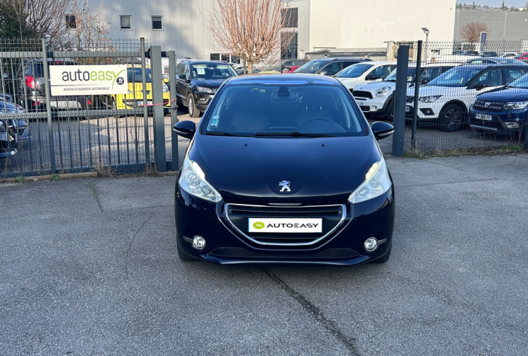 Peugeot 208 1.6 HDI / 92 CH / FELINE 