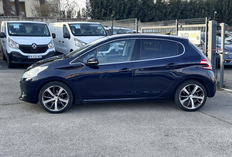 Peugeot 208 1.6 HDI / 92 CH / FELINE 