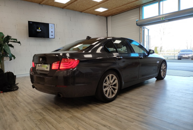 BMW SERIE 5  535iA 306ch Luxe Entretien OK