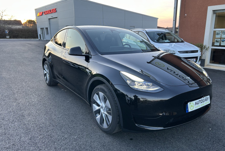 TESLA MODEL Y Standard 300 cv Propulsion 1 ère  main Garantie jusqu’en  2032