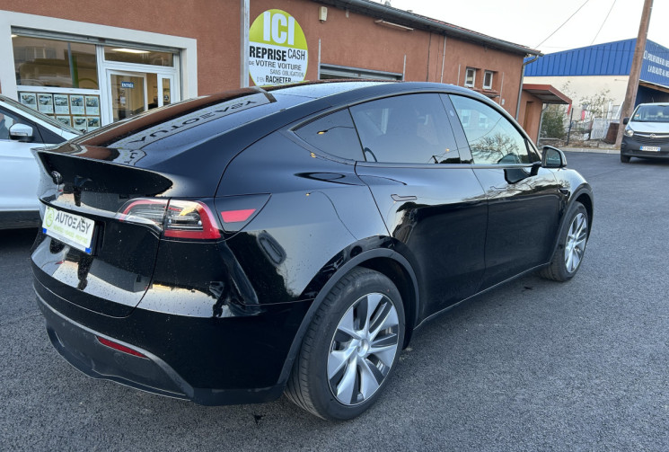 TESLA MODEL Y Standard 300 cv Propulsion 1 ère  main Garantie jusqu’en  2032