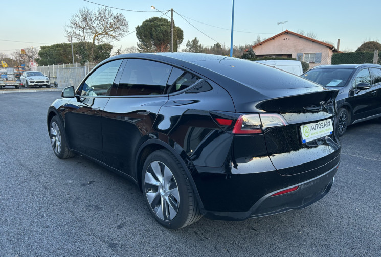 TESLA MODEL Y Standard 300 cv Propulsion 1 ère  main Garantie jusqu’en  2032