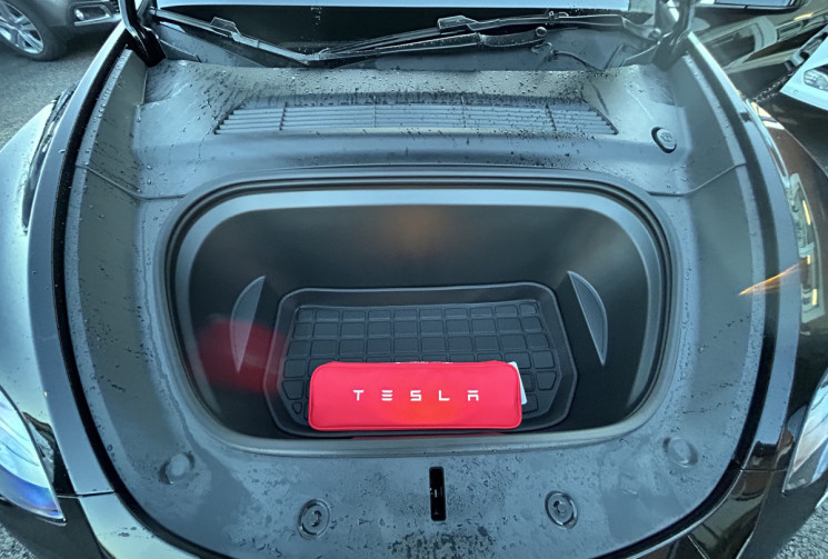 TESLA MODEL Y Standard 300 cv Propulsion 1 ère  main Garantie jusqu’en  2032