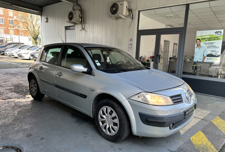 Renault MEGANE II 1.6 115CV