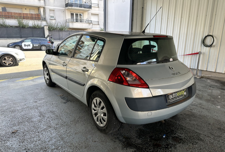 Renault MEGANE II 1.6 115CV