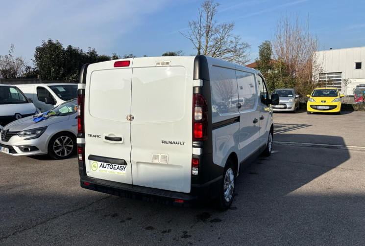 RENAULT TRAFIC L1H1 / 1.6 dCi 95 ch / CONFORT / 8990HT / 10788TTC