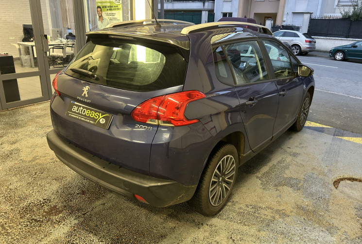 Peugeot 2008 1.2i VTi 82