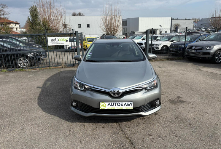 TOYOTA AURIS II 1.2 116 ch / DESIGN