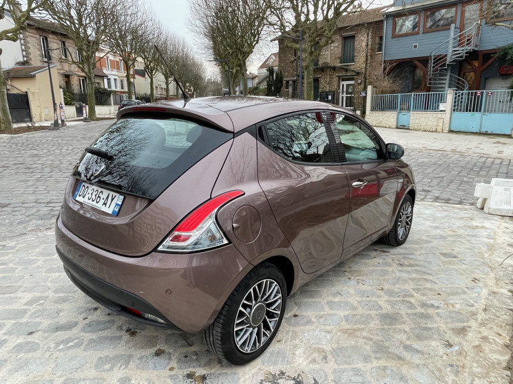 LANCIA YPSILON  1.2 70cv Elle 