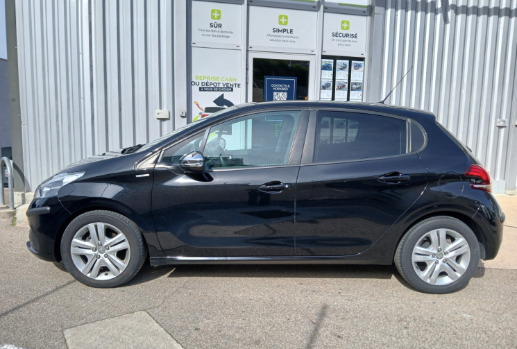 Peugeot 208 1.2 VTi 12V 82cv STYLE