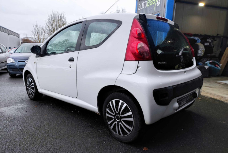 Peugeot 107 1.0 69 CH TRENDY 3 PORTES TBE CT OK 